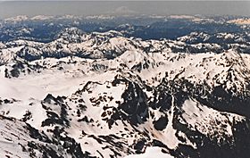 Glacier Peak summit view south