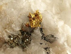 Gold-Quartz-236683