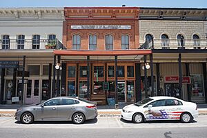 Granbury June 2018 41 (Turquoise Tumbleweed - Glenn Brothers Building)