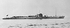 Japanese submarine I-6 in 1935.jpg