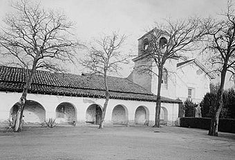 Mission San Juan Bautista, Second Street, San Juan Bautista Plaza, San Juan Bautista (San Benito County, California).jpg