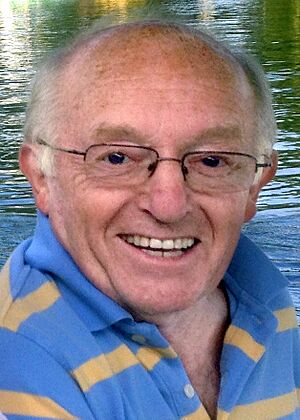 Paul Daniels in 2013.jpg