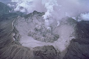Pinatubo early eruption 1991