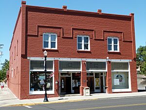 SB Barker Building - Condon Oregon