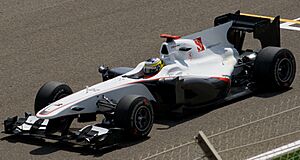 Sauber Bahrain 2010.jpg