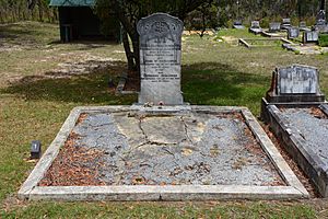 (1)Mount Victoria Cemetery-1