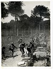 1-1 Gurkhas charging a trench (Photo 24-162)
