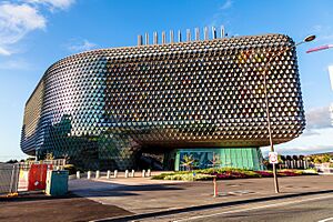 Adelaide (25093006117)