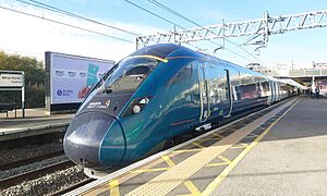Avanti WC 807004 at Milton Keynes Central 11 November 2024