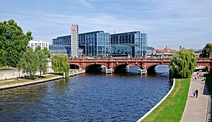 Berlin Hauptbahnhof0514