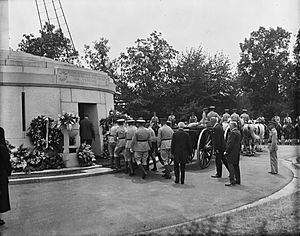 Burial of Ignacy Jan Paderewski - Maine Mast Memorial - Arlington National Cemetery US - 1941