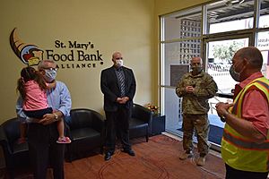 David Schweikert at St. Mary's Food Bank (May 12, 2020) 01