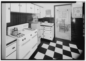 FIRST FLOOR, KITCHEN, SOUTH REAR CENTER ROOM OF HOUSE, LOOKING IN THE DINING ROOM FROM THE WEST - Armco-Ferro-Mayflower House, 251 Lake Front Drive (moved from Chicago, IL), HABS IND,64-BEVSH,10-18