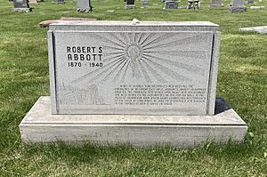 Grave of Robert Sengstacke Abbott (1870–1940) at Lincoln Cemetery, Blue Island, IL 2