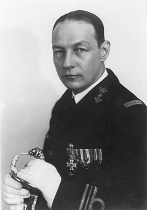 Karel Doorman as lieutenant-commander.jpg