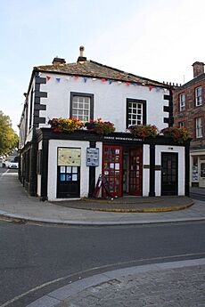 Moot Hall, Boroughgate - geograph.org.uk - 4292198
