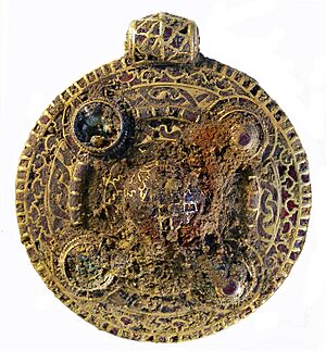 NMS-E95041 Winfarthing pendant (obverse) before cleaning.jpg