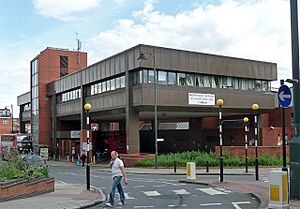 Norwood Bus Garage, Ernest Avenue - geograph.org.uk - 3265226