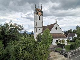 Reformierte Kirche Maur ZH.jpg