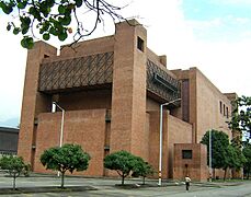 Teatro Metropolitano-FachadaPosterior-Medellin