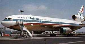 United Airlines DC-10 N1826U
