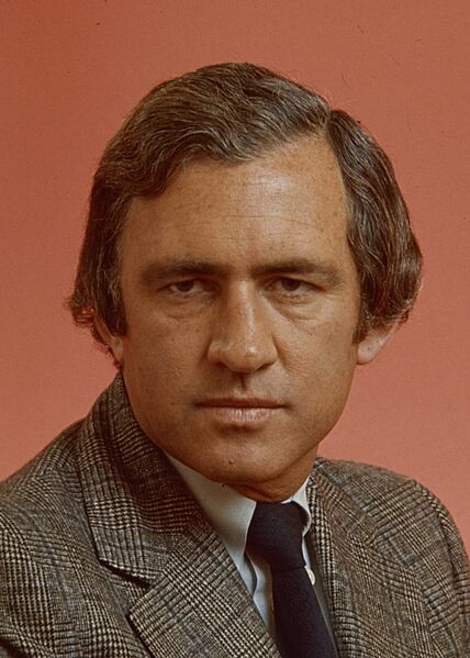 Andrew Peacock 1974 (cropped)