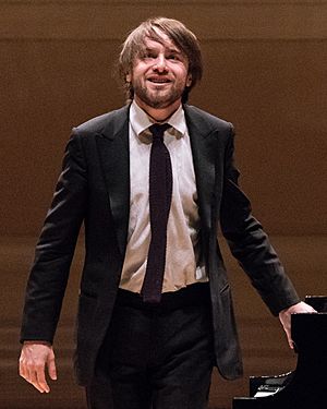 Daniil Trifonov at Carnegie Hall 2017 (cropped).jpg