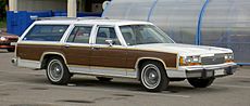 Ford LTD Country Squire-2