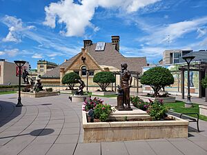 Grohmann Museum Rooftop Garden 2025