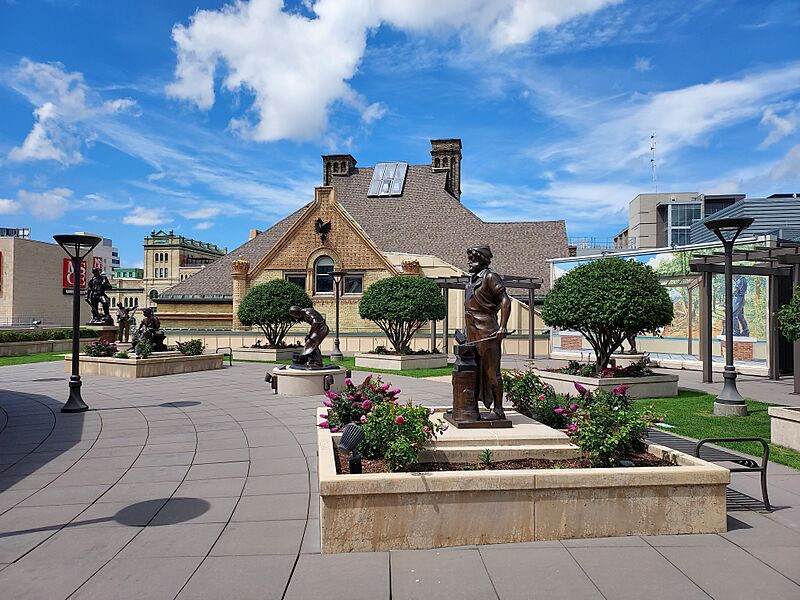 Grohmann Museum Rooftop Garden 2025