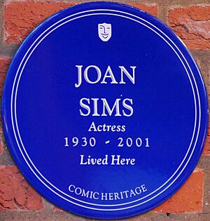 Joan Sims Esmond Court Thackeray Street blue plaque