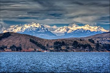 Lake Titicaca (4094294277).jpg