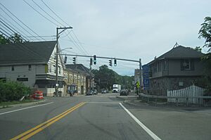 Northbound NY 32 in Highland Mills