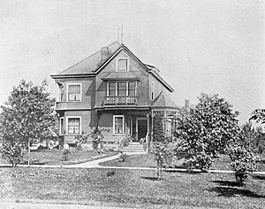 Robert Leslie House 4243 Floral Avenue Norwood Ohio First Home Built On Floral Avenue In 1888