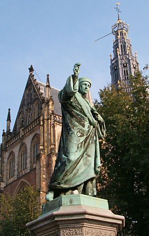 Statue-Haarlem-Laurens Janszoon Coster