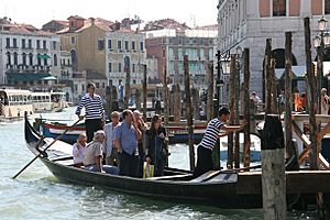 Traghetti - foot passenger gondolas