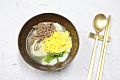 Tteokmanduguk (rice cake dumpling soup)