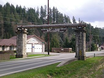 Wilkeson Arch.jpg