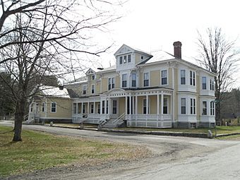 Drewsville Mansion, Drewsville, New Hampshire.jpg