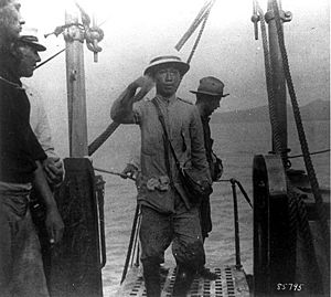 Emilio Aguinaldo boarding USS Vicksburg