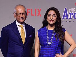 Juhi Chawla at the premiere of The Archies (cropped)