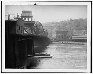 P. & L.E. Ry. Pittsburgh and Lake Erie Railroad station and Mt. Washington, Pittsburgh, Pa. c.1905