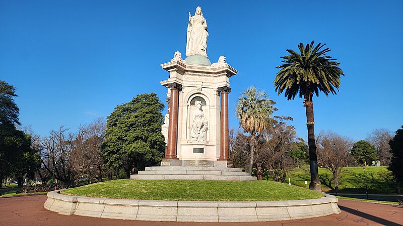 Queen Victoria Memorial, Queen Victoria Gardens-Landscape