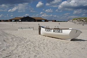Robert Moses Field 4 Deserted Beach.jpg