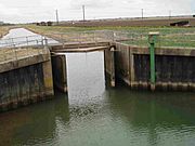 Sluice gate on the Kyme Eau - geograph.org.uk - 625610