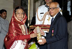 The President, Smt. Pratibha Devisingh Patil presenting the Padma Bhushan Award to Dr. Madabusi Santanam Raghunathan, at an Investiture Ceremony-II, at Rashtrapati Bhavan, in New Delhi on April 04, 2012