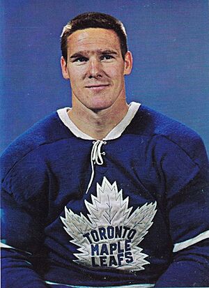 Tim Horton Chex hockey card