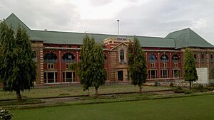 Vidhan Bhavan (State Legislative Assembly) Nagpur - panoramio