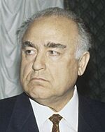 Viktor Chernomyrdin meeting to sign credit agreement 1994 (cropped) 1