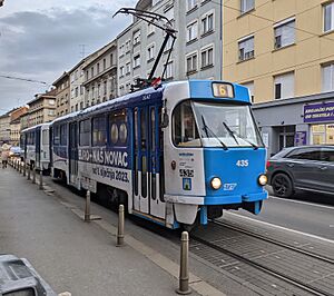 Zagreb tram promotion euro area 01